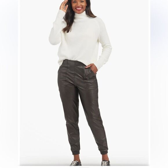 Spanx Women's Leather Faux Jogger in Noir Black Faux Vegan Pull-on Pants S NWT - Picture 1 of 8
